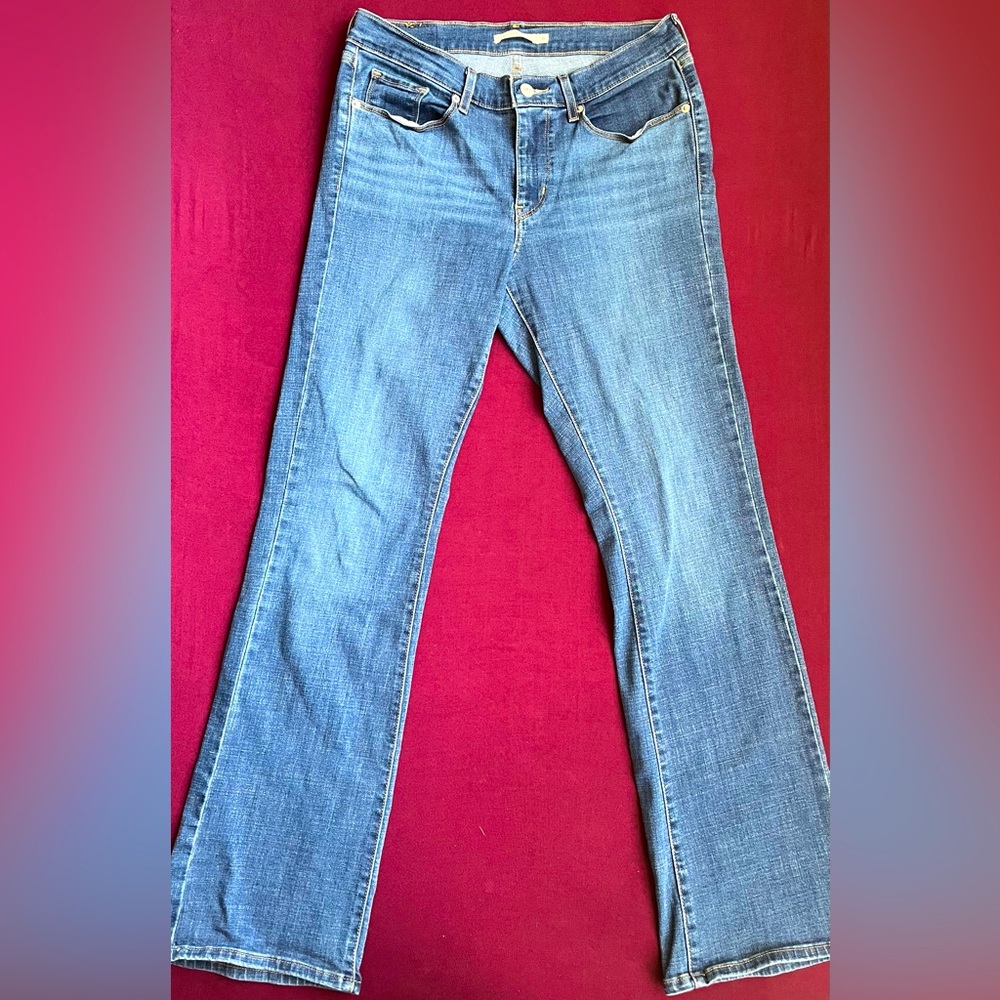 Levi’s Classic Bootcut Size 8